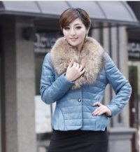 江苏时尚皮绒皮草外套与河南库存加厚棉衣批发指南